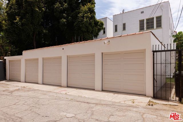 1226 Smithwood Drive 4, Los Angeles, CA 90035