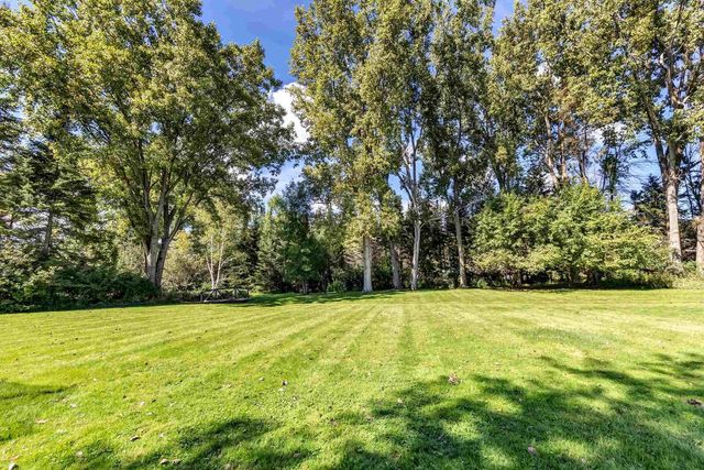 13021 VELP AVENUE, Green Bay, WI 54313
