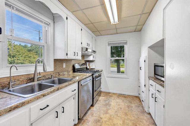 13021 VELP AVENUE, Green Bay, WI 54313