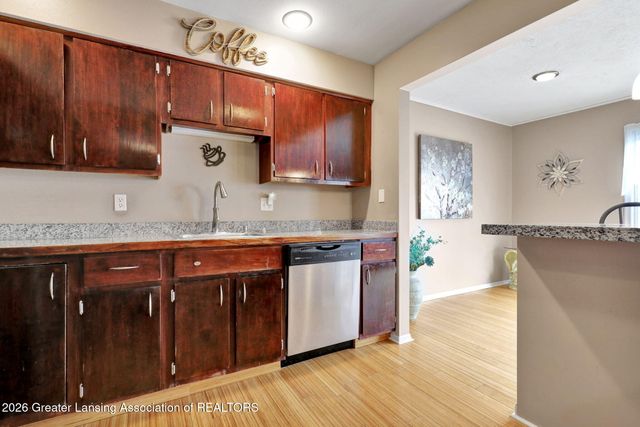 3333 Moores River Drive 808, Lansing, MI 48911