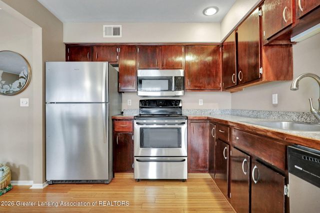 3333 Moores River Drive 808, Lansing, MI 48911