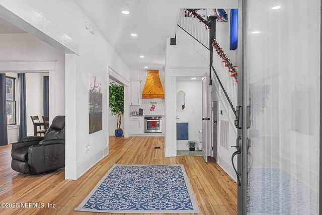 422 7TH Street W, Jacksonville, FL 32206