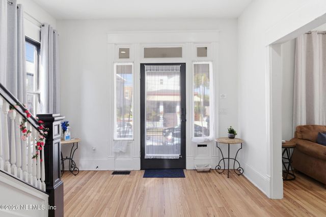 422 7TH Street W, Jacksonville, FL 32206