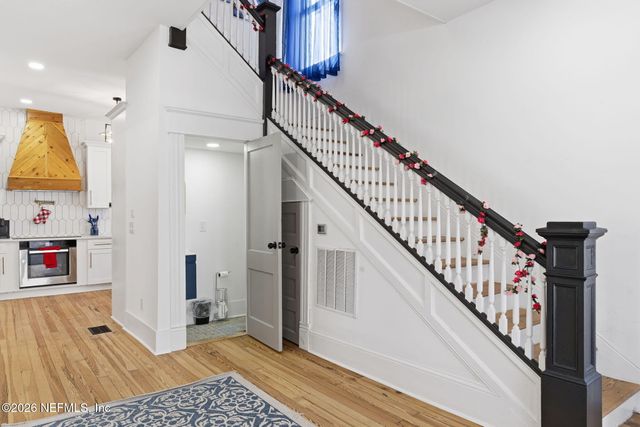 422 7TH Street W, Jacksonville, FL 32206