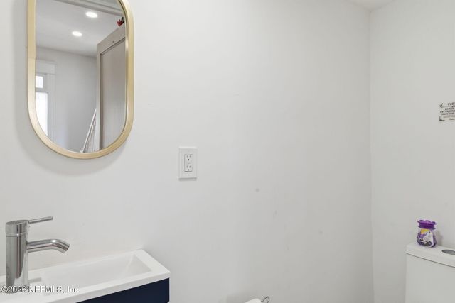 422 7TH Street W, Jacksonville, FL 32206