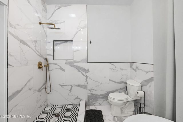 422 7TH Street W, Jacksonville, FL 32206