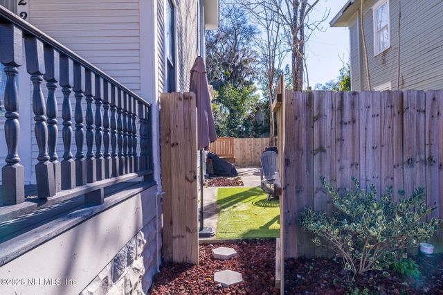 422 7TH Street W, Jacksonville, FL 32206