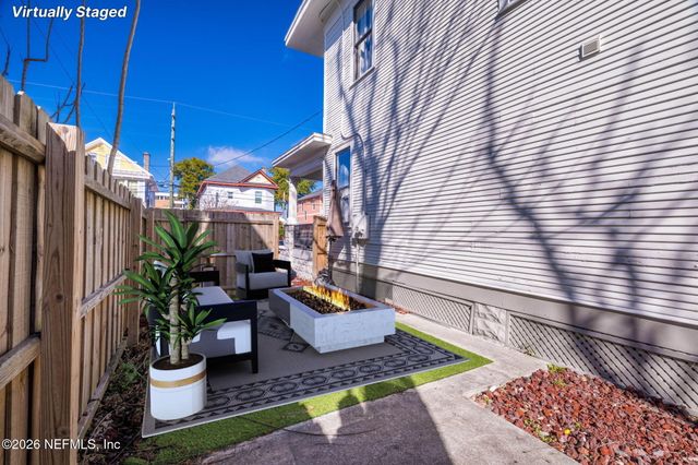 422 7TH Street W, Jacksonville, FL 32206