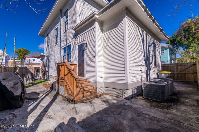 422 7TH Street W, Jacksonville, FL 32206