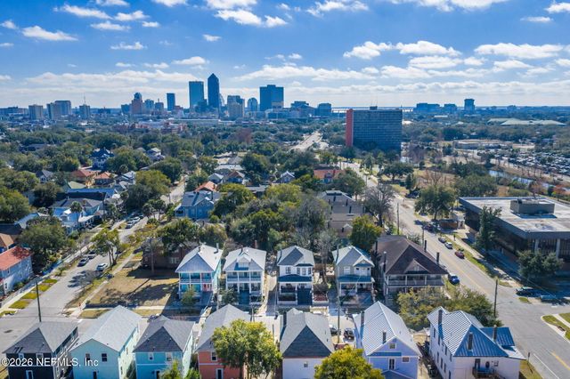 422 7TH Street W, Jacksonville, FL 32206