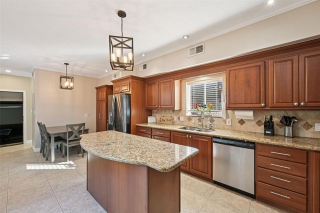 251 Springs Edge Drive, Conroe, TX 77356