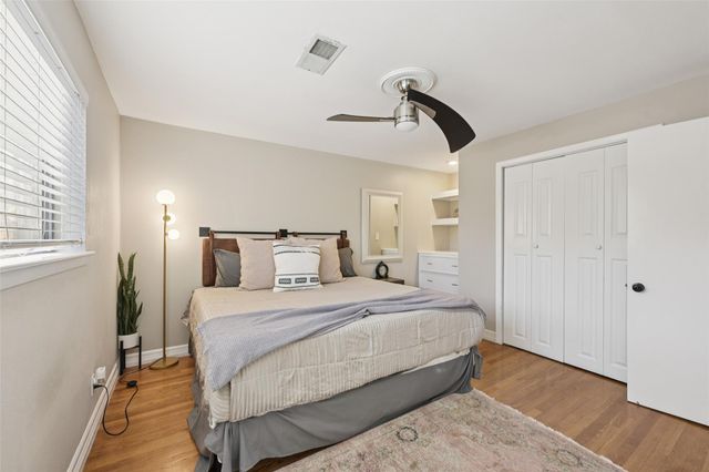 251 Springs Edge Drive, Conroe, TX 77356