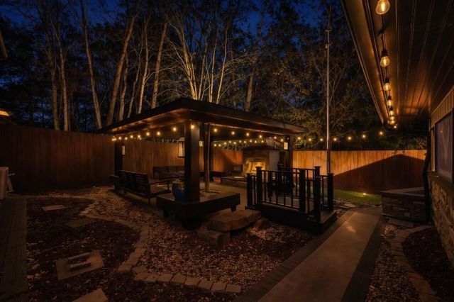 251 Springs Edge Drive, Conroe, TX 77356