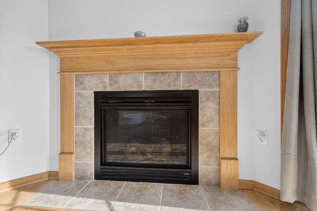 644 Bear Claw Way, Middleton, WI 53562