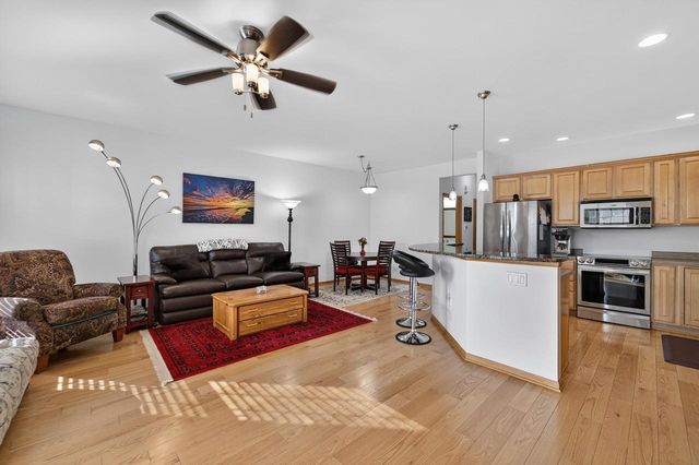 644 Bear Claw Way, Middleton, WI 53562