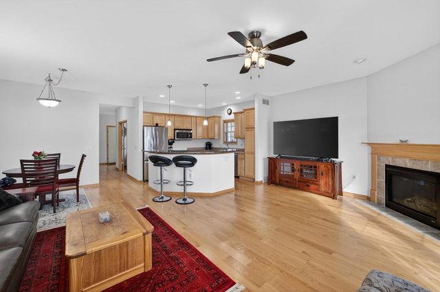 644 Bear Claw Way, Middleton, WI 53562