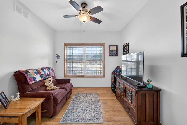 644 Bear Claw Way, Middleton, WI 53562