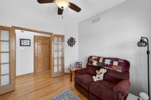 644 Bear Claw Way, Middleton, WI 53562