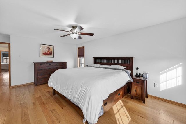 644 Bear Claw Way, Middleton, WI 53562