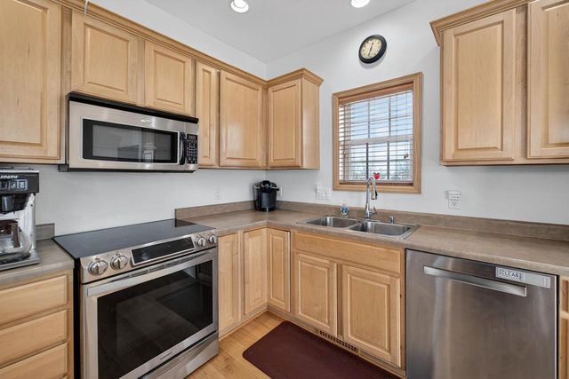 644 Bear Claw Way, Middleton, WI 53562