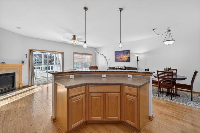 644 Bear Claw Way, Middleton, WI 53562