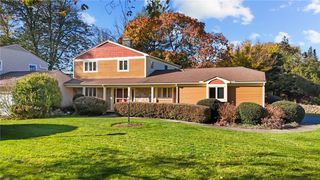 3 Hanley Farm Road, Warren, RI 02885