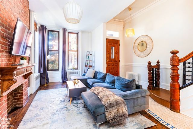 100 E 101ST Street, New York City, NY 10029