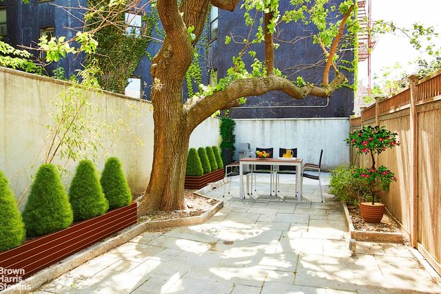 100 E 101ST Street, New York City, NY 10029