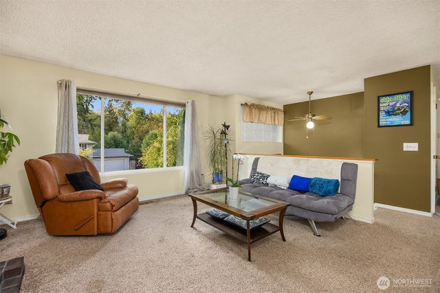 12734 SE 191st Place, Renton, WA 98058