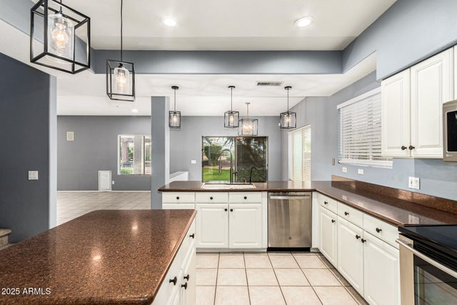 4331 E PRICKLY PEAR Trail, Phoenix, AZ 85050