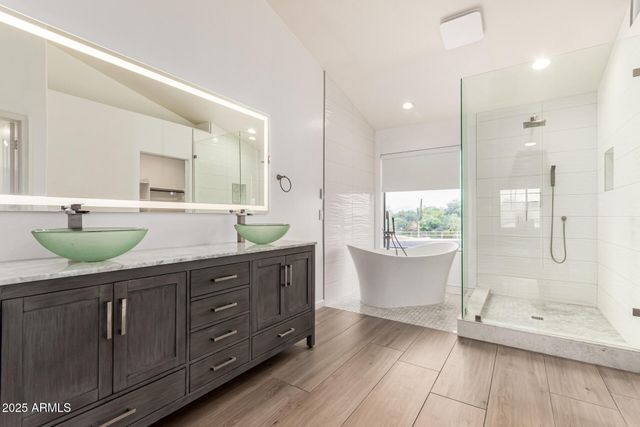 4331 E PRICKLY PEAR Trail, Phoenix, AZ 85050