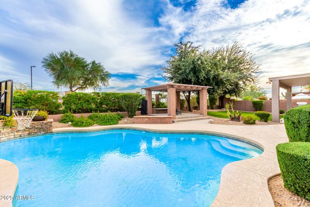 4331 E PRICKLY PEAR Trail, Phoenix, AZ 85050