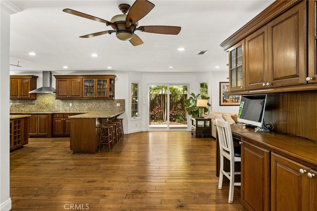 10 Whistling Isle, Irvine, CA 92614