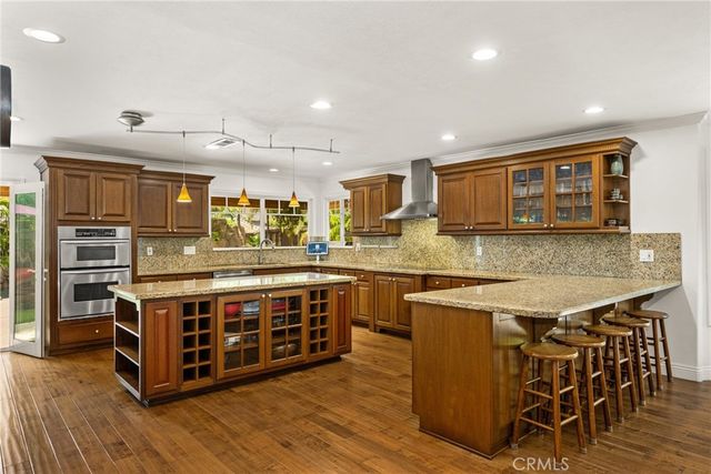 10 Whistling Isle, Irvine, CA 92614