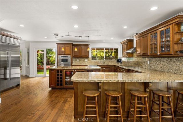 10 Whistling Isle, Irvine, CA 92614