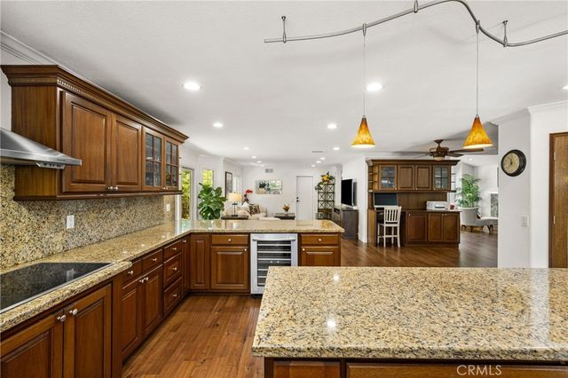 10 Whistling Isle, Irvine, CA 92614