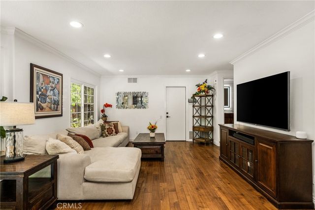 10 Whistling Isle, Irvine, CA 92614