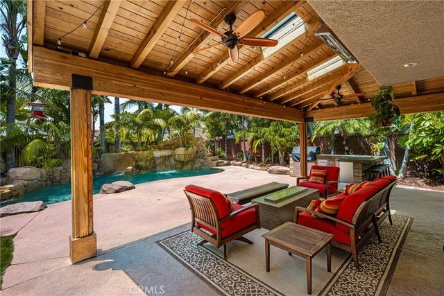 10 Whistling Isle, Irvine, CA 92614