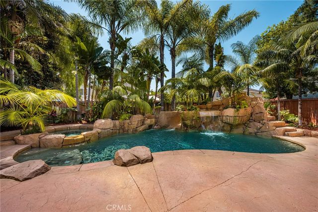 10 Whistling Isle, Irvine, CA 92614