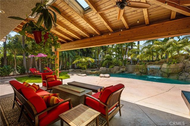 10 Whistling Isle, Irvine, CA 92614
