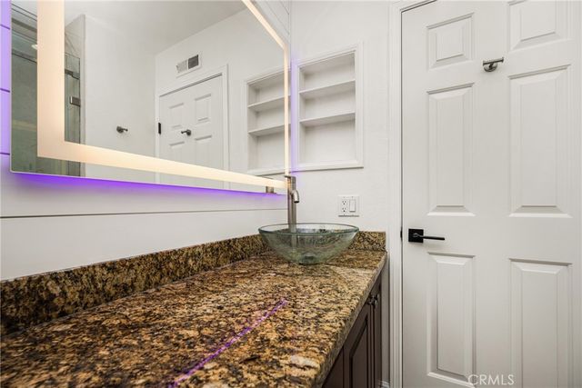 10 Whistling Isle, Irvine, CA 92614