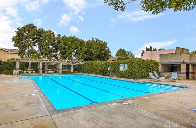 10 Whistling Isle, Irvine, CA 92614