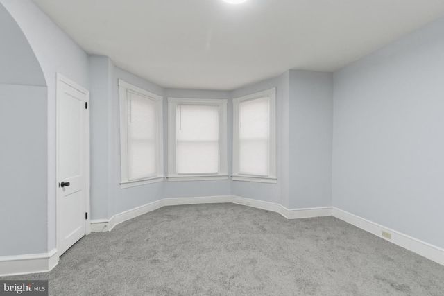 5820 RACE ST, Philadelphia, PA 19139