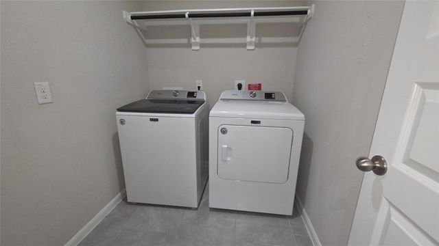 5611 Pleasant Falls Drive, Richmond, TX 77407