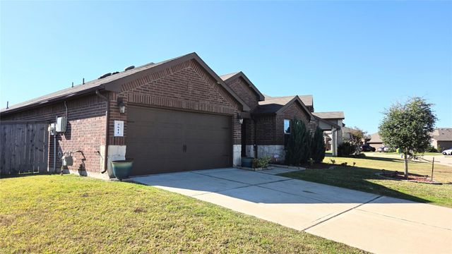 5611 Pleasant Falls Drive, Richmond, TX 77407