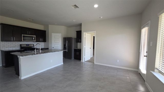 5611 Pleasant Falls Drive, Richmond, TX 77407