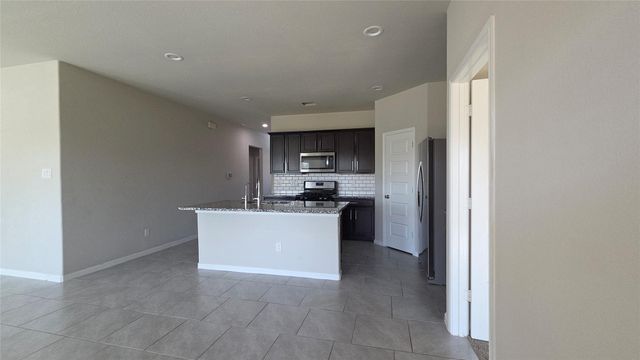 5611 Pleasant Falls Drive, Richmond, TX 77407