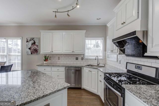 1608 School House, Dacula, GA 30019