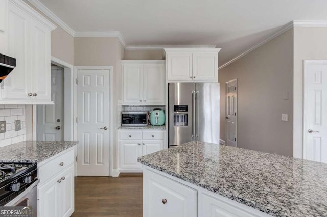 1608 School House, Dacula, GA 30019