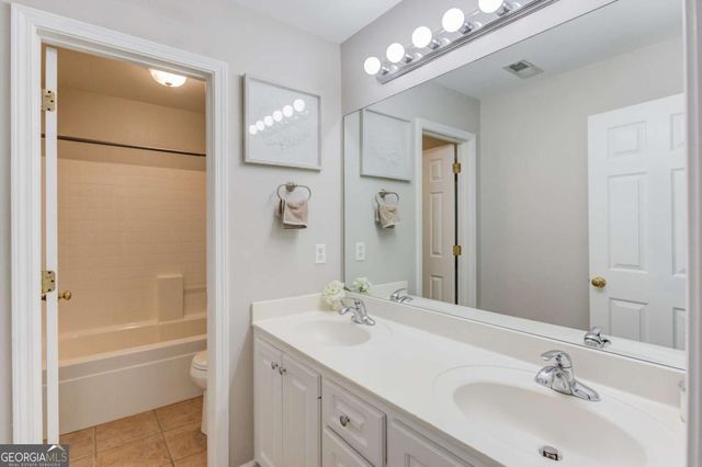 1608 School House, Dacula, GA 30019